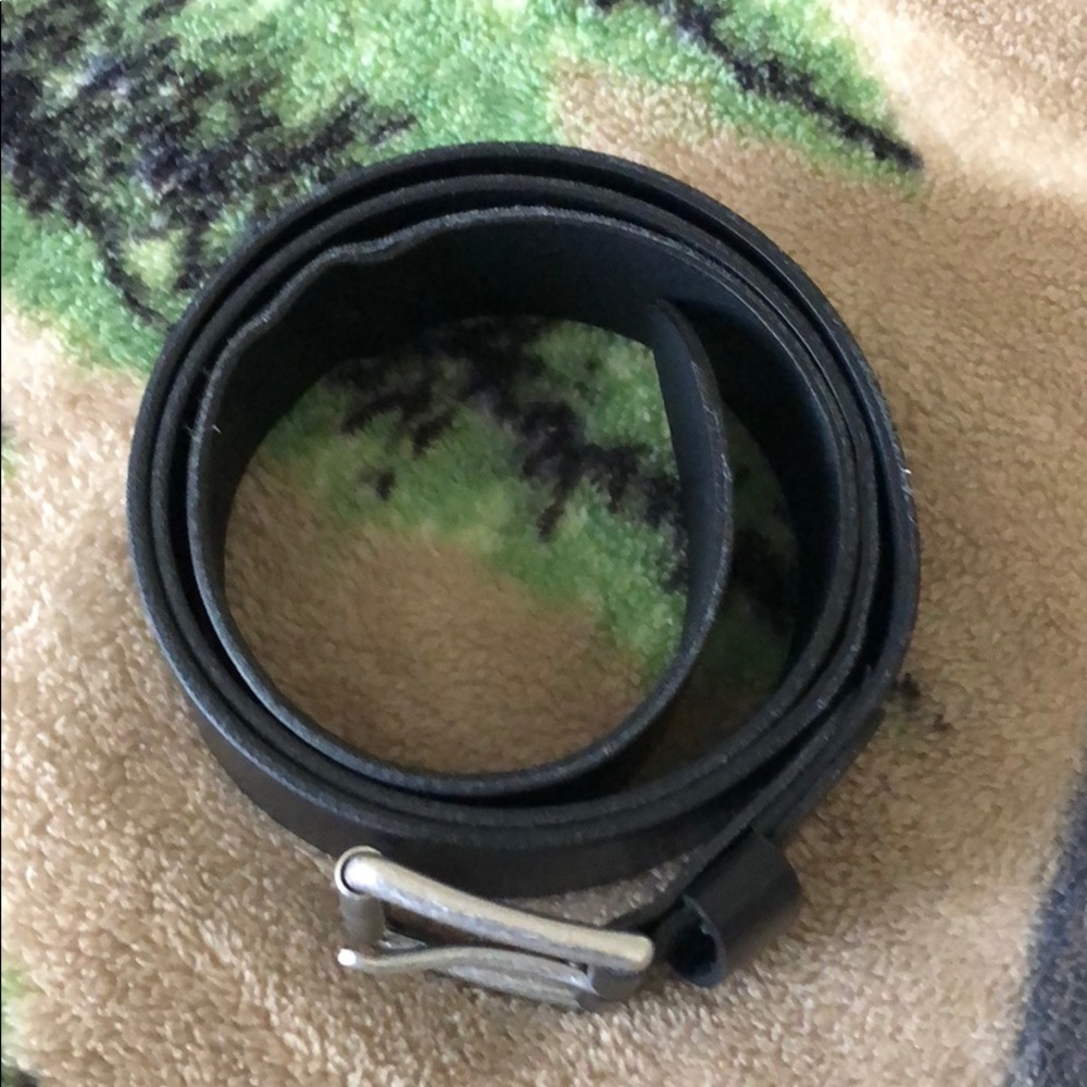 Leather belt.